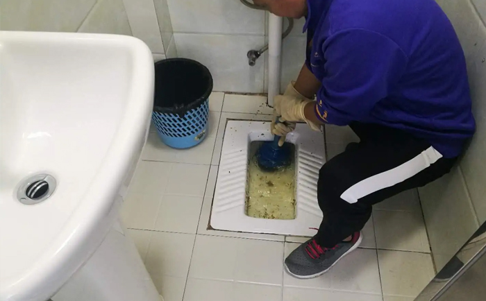 潭门镇疏通蹲坑